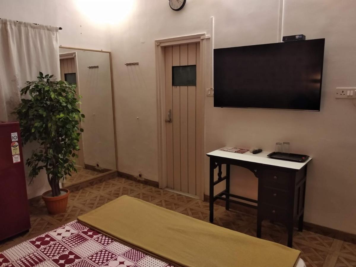 Bis-LIN Home Stay Panaji Exterior foto